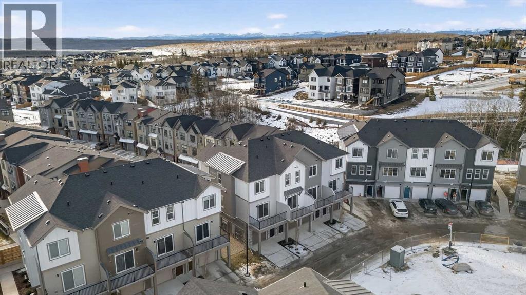 Single Family House for Sale in   st Street SW Springbank Hill Calgary 