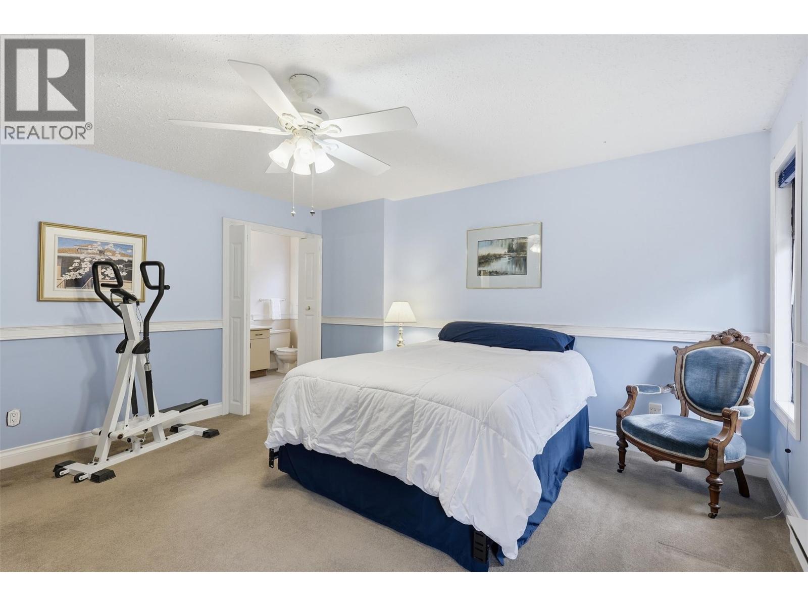 842 GREYBRIAR COURT - 24