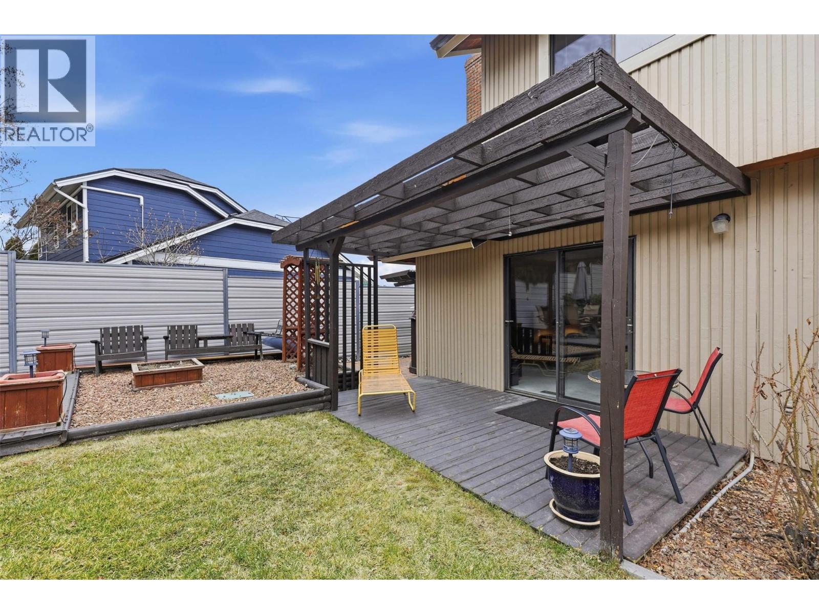 842 GREYBRIAR COURT - 18