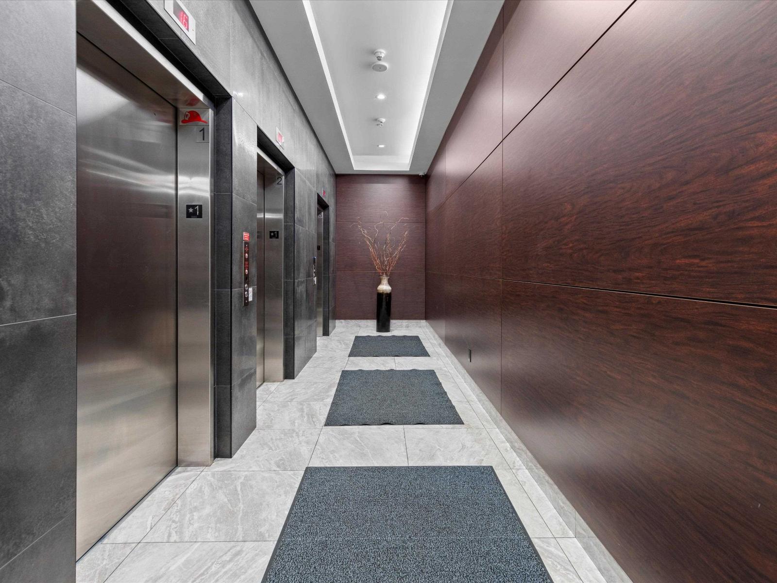 2304 2180 GLADWIN ROAD, Abbotsford