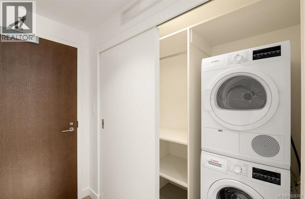 #1003 848 YATES ST - 10