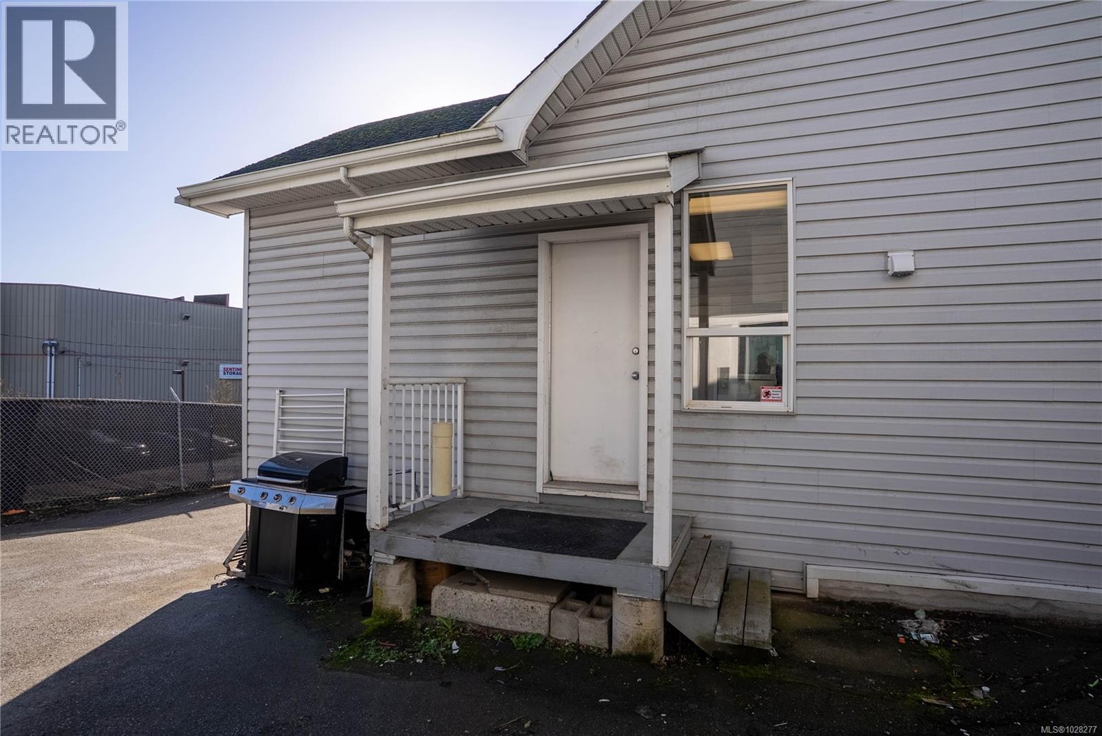  418 Alpha Terrace, Victoria