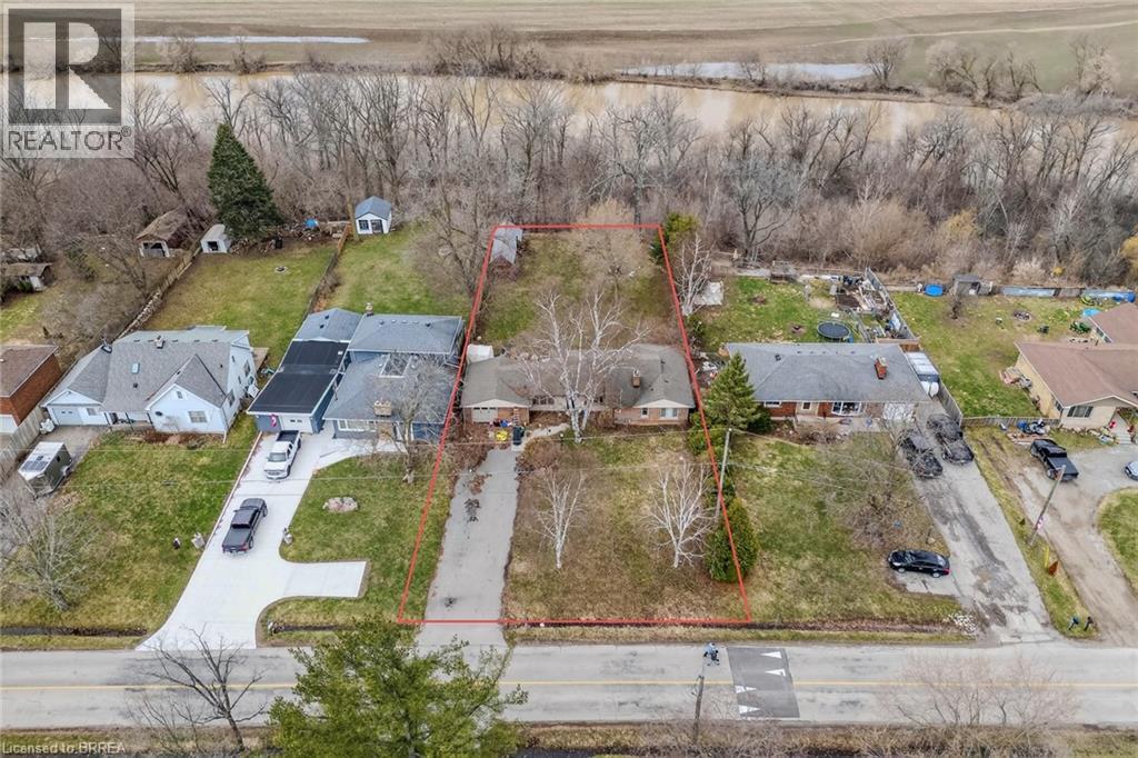 73 BLOSSOM Avenue, Brantford, Ontario