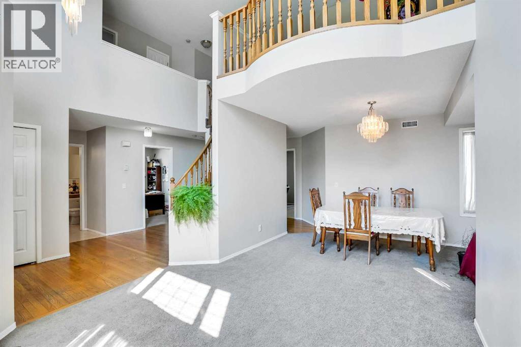 Single Family House for Sale in  Coral Springs Park NE Coral Springs Calgary 