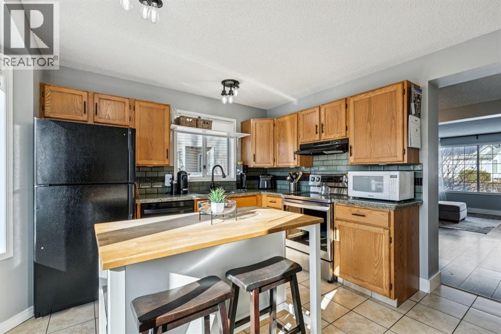 Single Family House for Sale in  Rivercrest Close SE Riverbend Calgary 