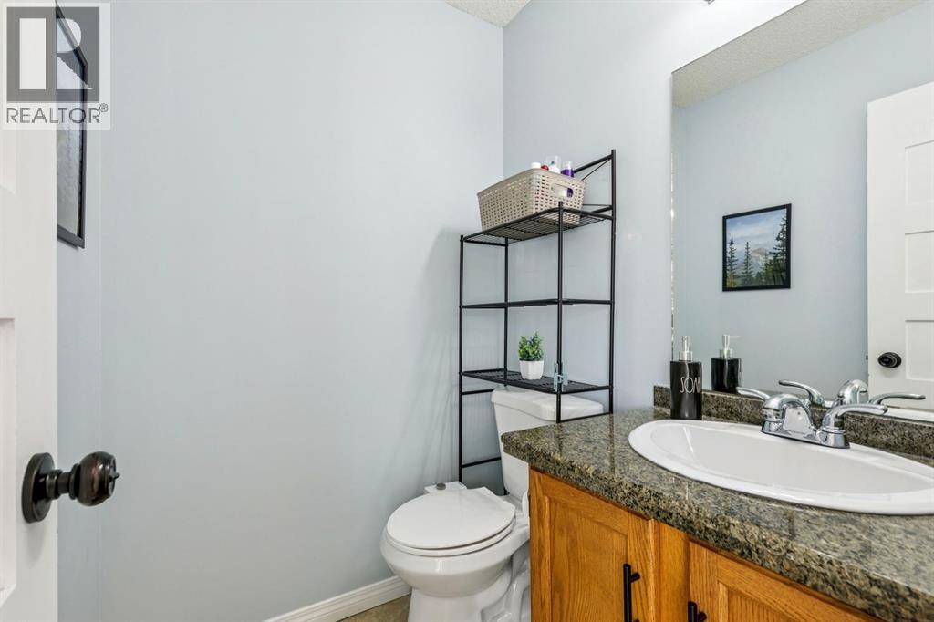 Single Family House for Sale in  Rivercrest Close SE Riverbend Calgary 