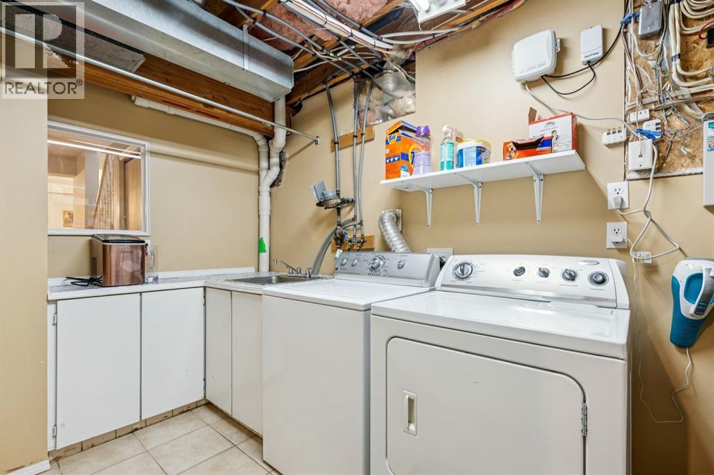 Single Family House for Sale in  Rivercrest Close SE Riverbend Calgary 