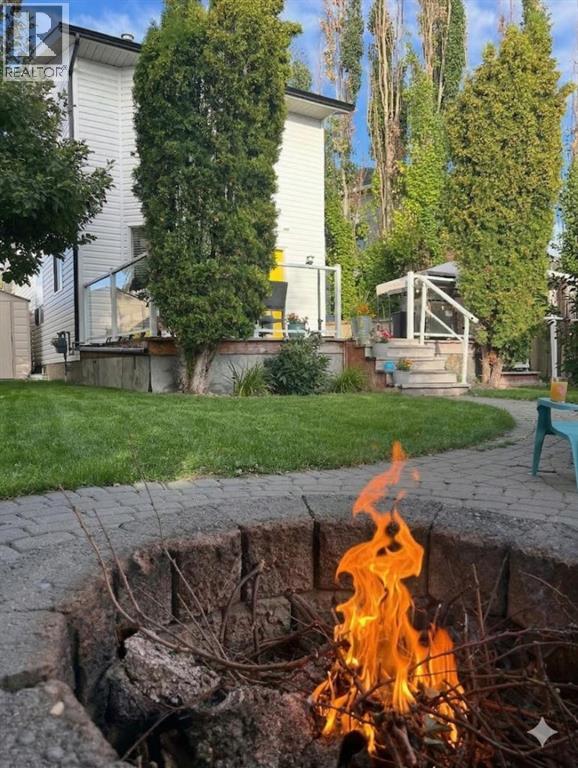 Single Family House for Sale in  Rivercrest Close SE Riverbend Calgary 