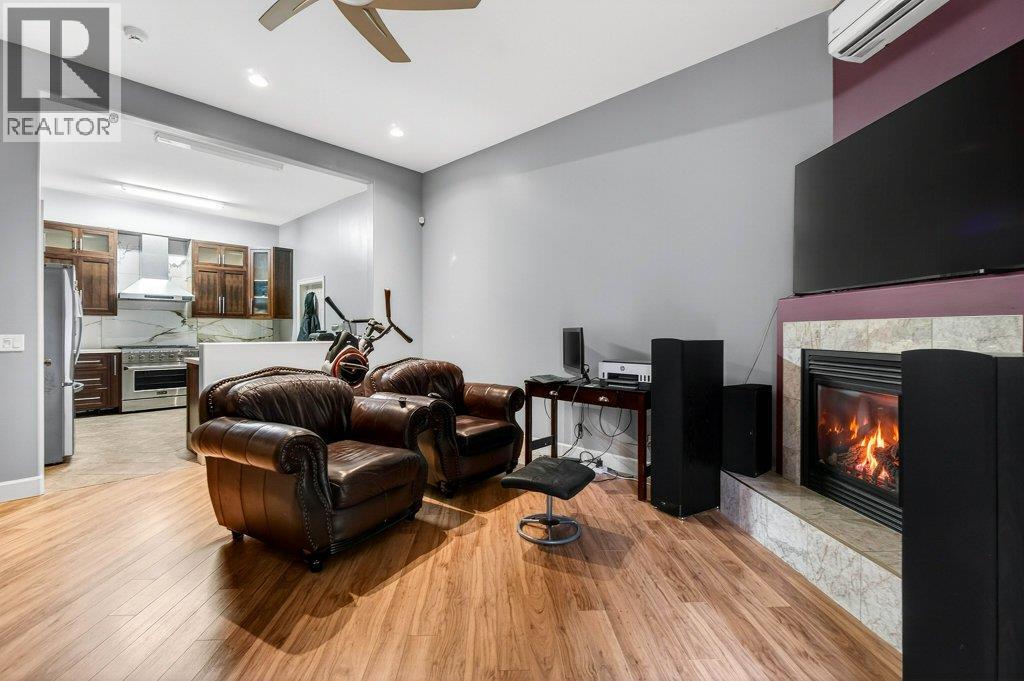 1 Wolfe Street, Sicamous