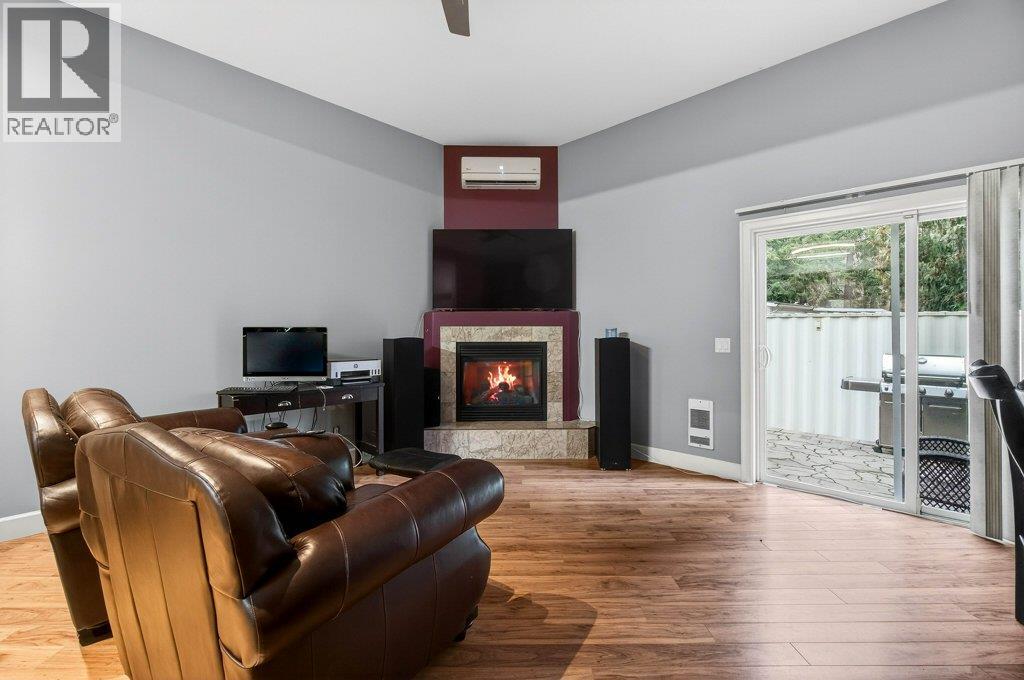 1 Wolfe Street, Sicamous