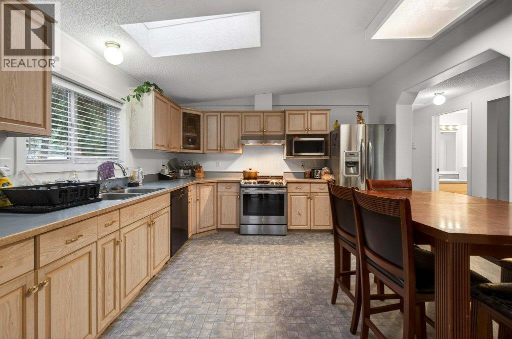 1 Wolfe Street, Sicamous