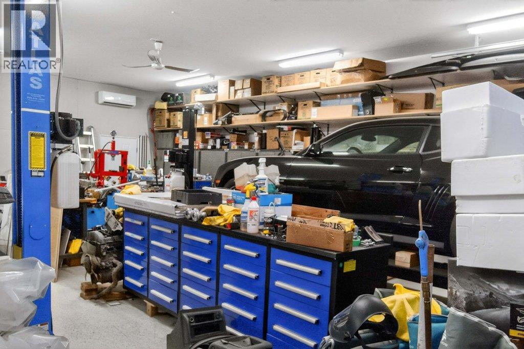 1 Wolfe Street, Sicamous