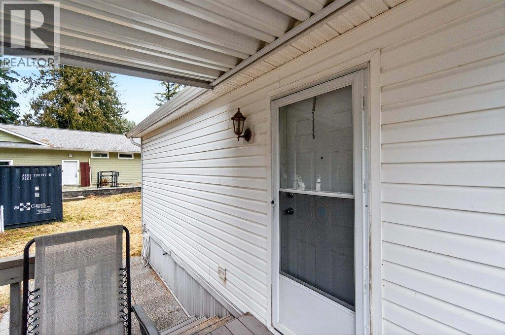 1 Wolfe Street, Sicamous