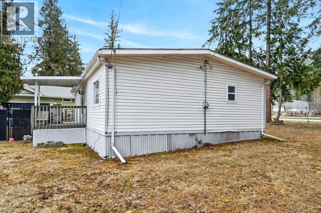 1 Wolfe Street, Sicamous