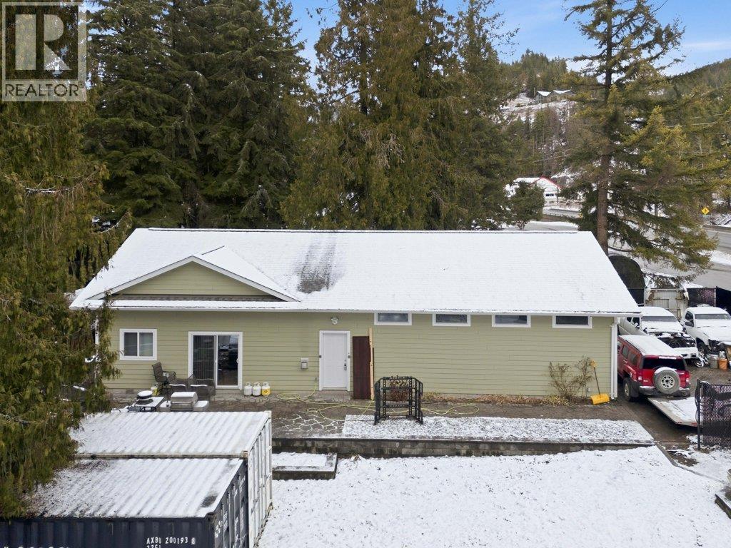 1 Wolfe Street, Sicamous