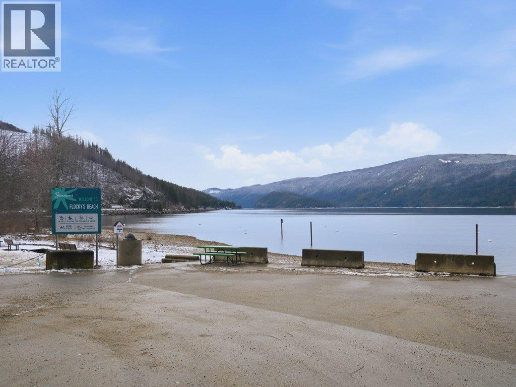 1 Wolfe Street, Sicamous