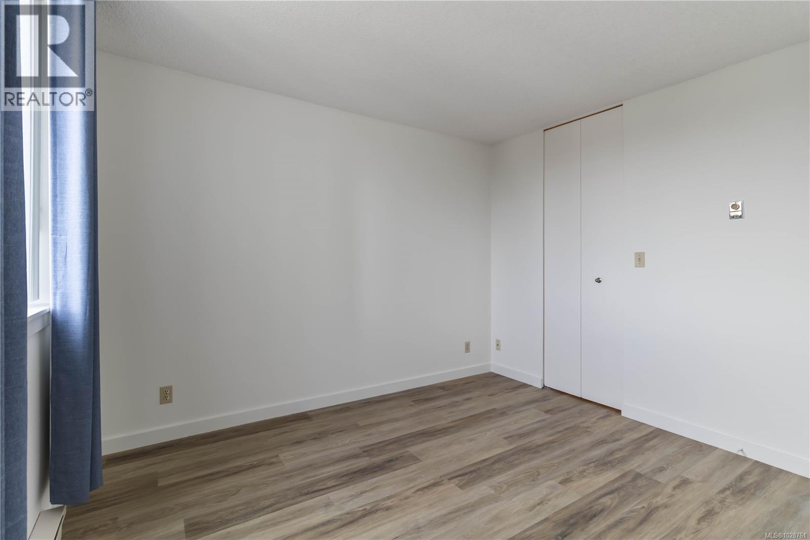 #706 325 Maitland St - 10