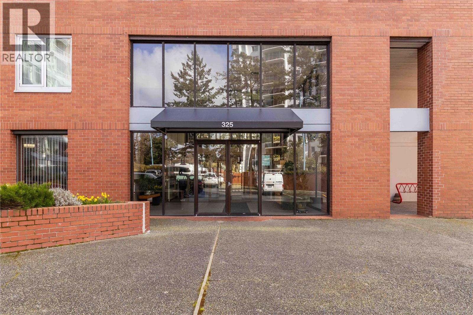 #706 325 Maitland St - 28