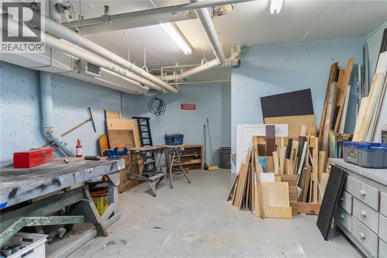 #706 325 Maitland St - 33