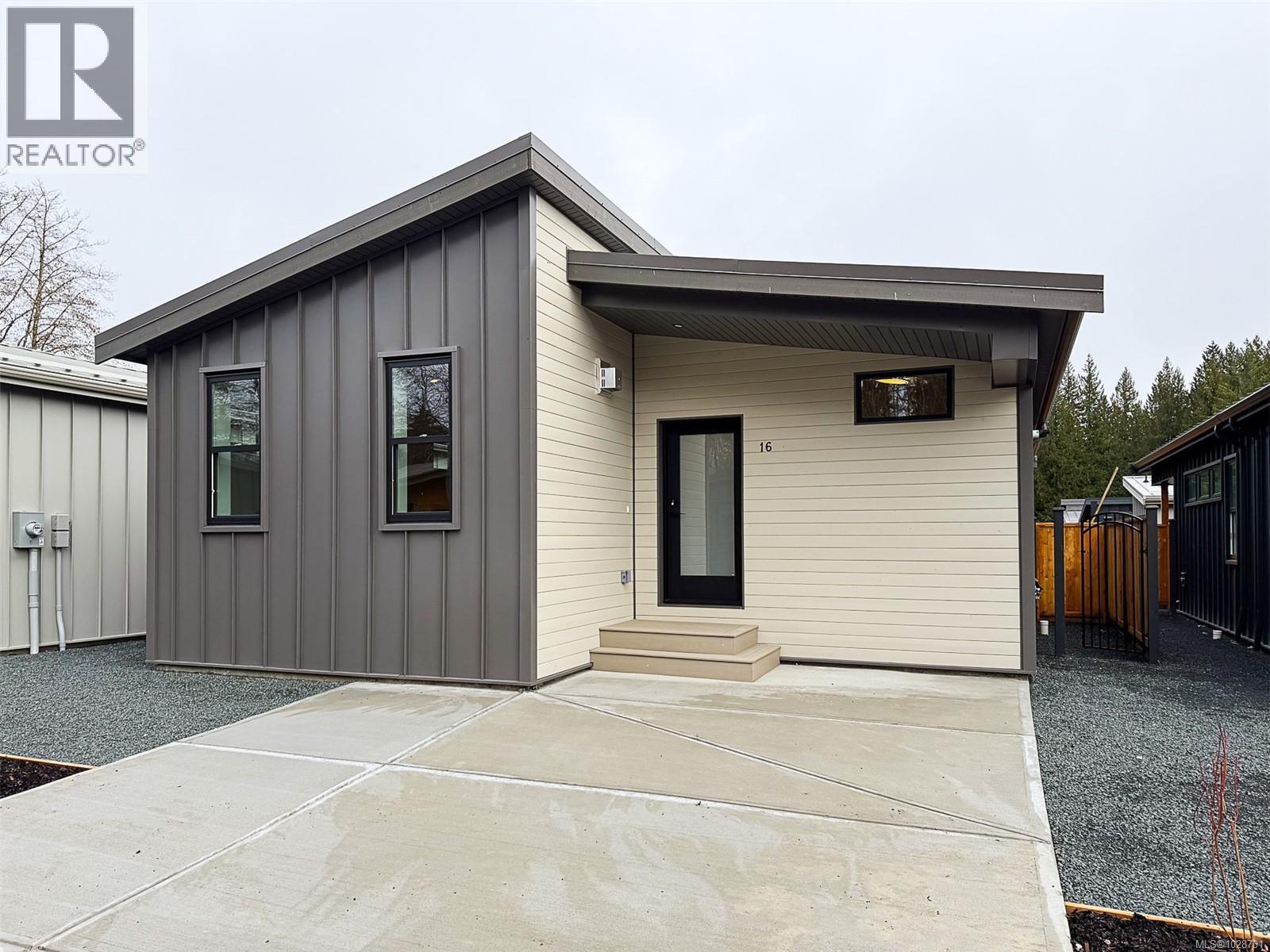 #16 3025 Royston Rd - 2