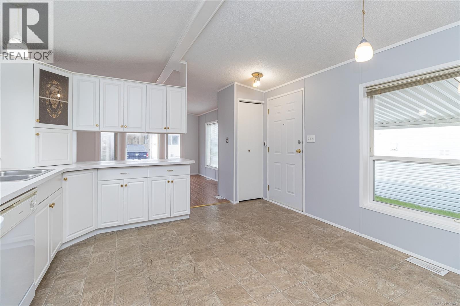 320 2885 Boys Rd, Duncan