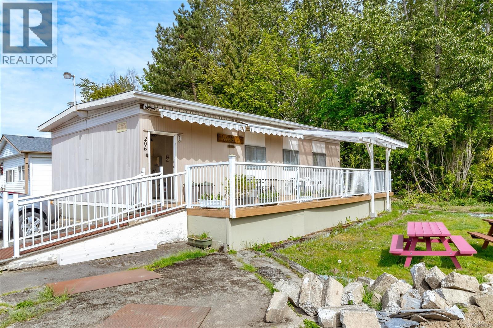 320 2885 Boys Rd, Duncan