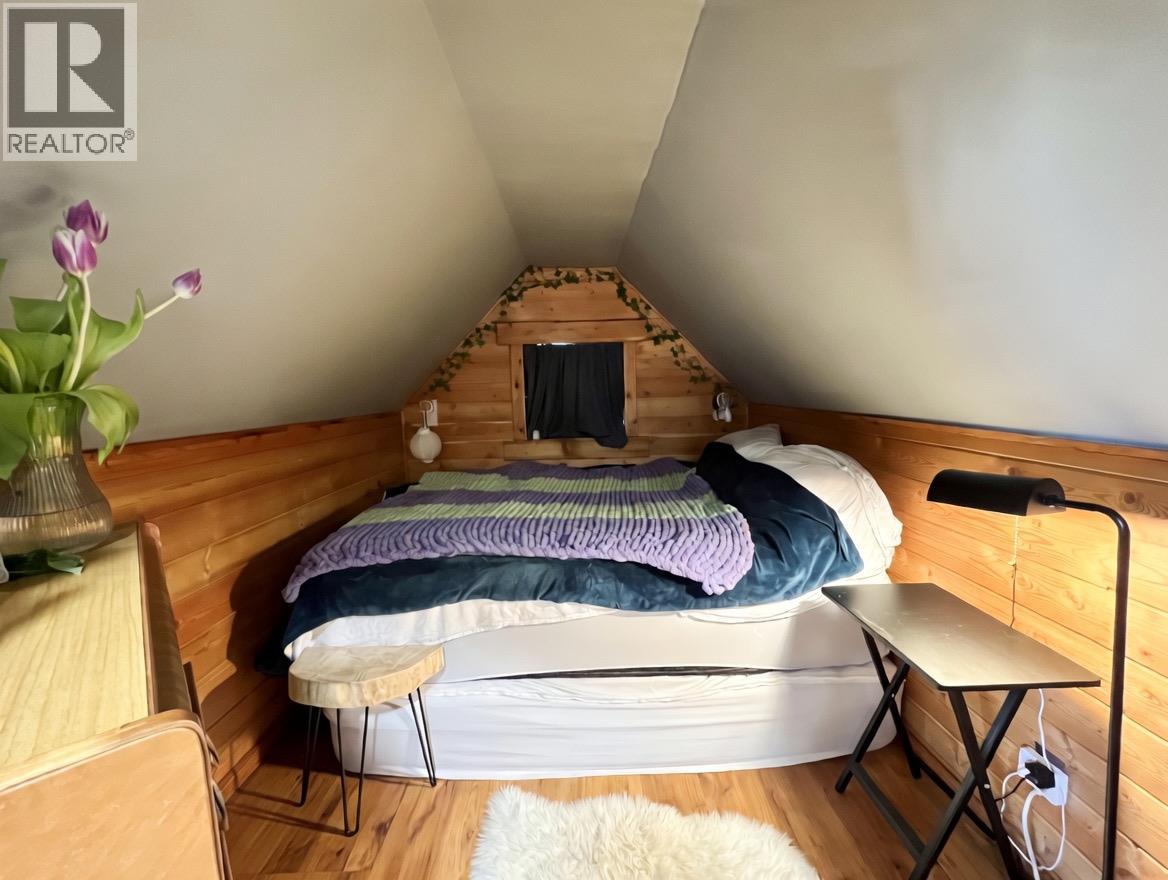 178 columbia Avenue, Castlegar