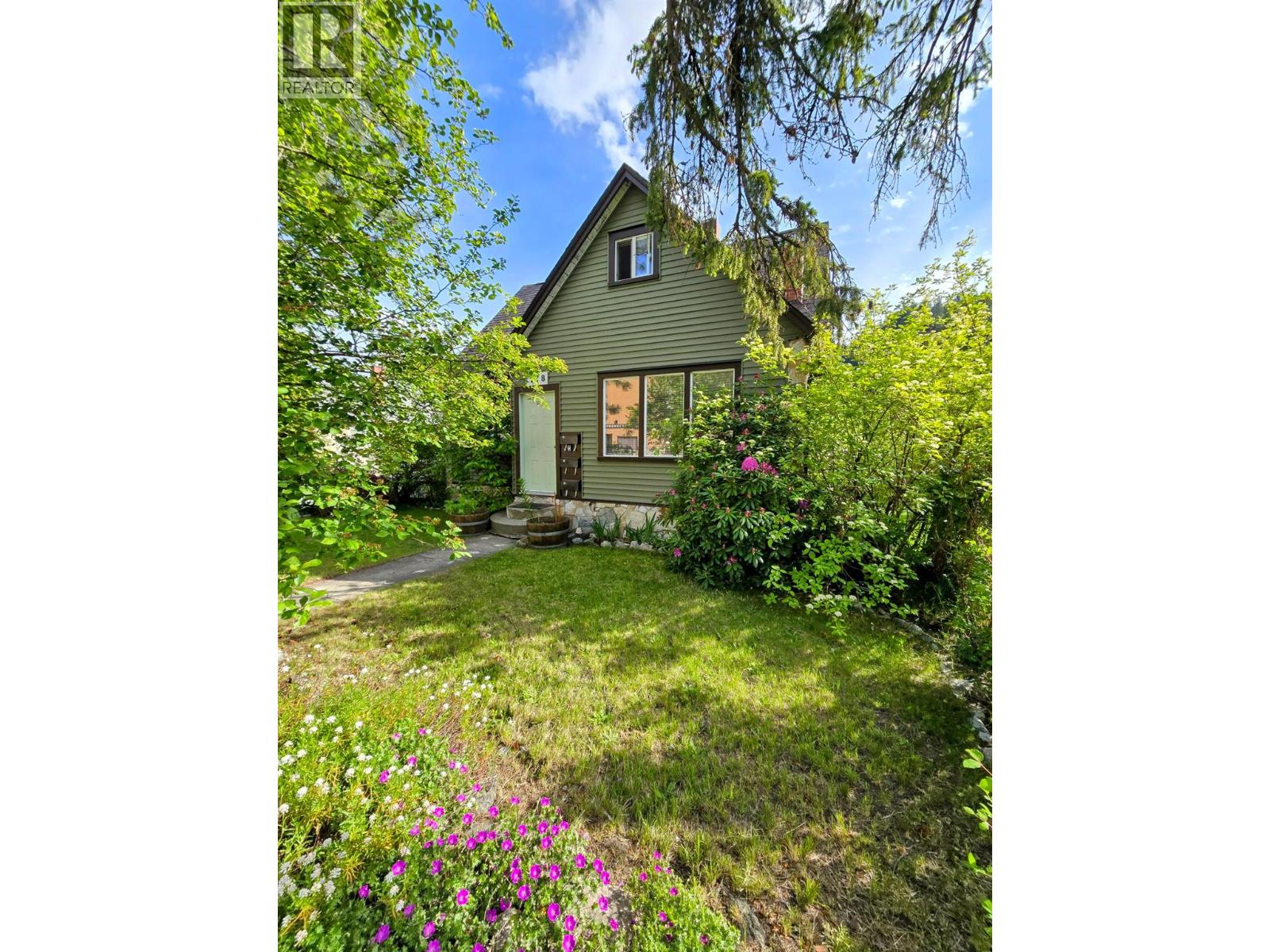 178 columbia Avenue, Castlegar