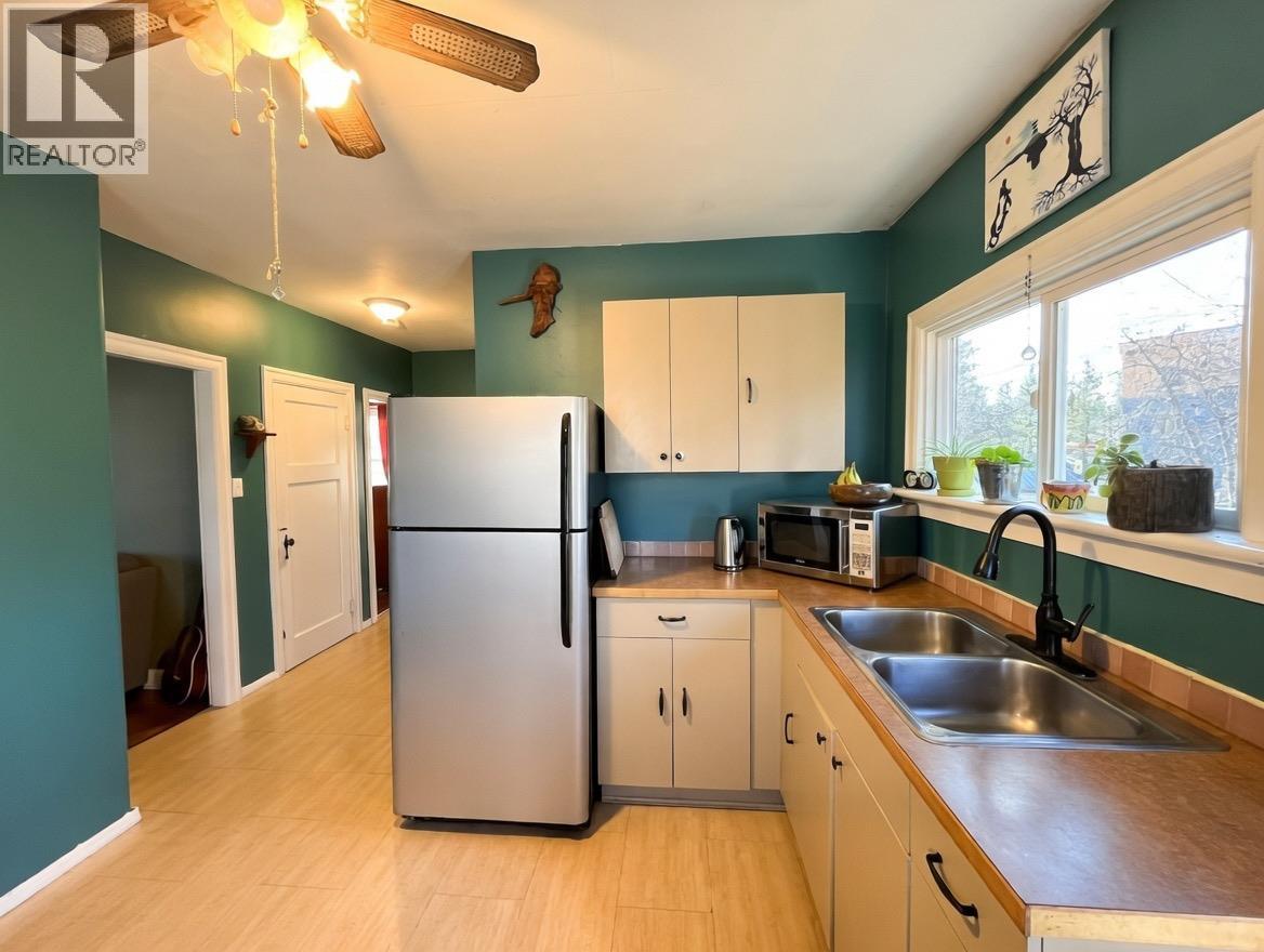 178 columbia Avenue, Castlegar