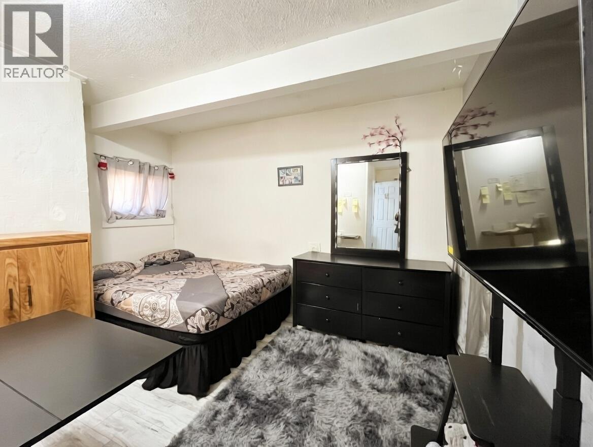 178 columbia Avenue, Castlegar