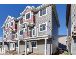 Row / Townhouse for sale at #48 13139 205 St NW NW, Edmonton — MLS® E4477217