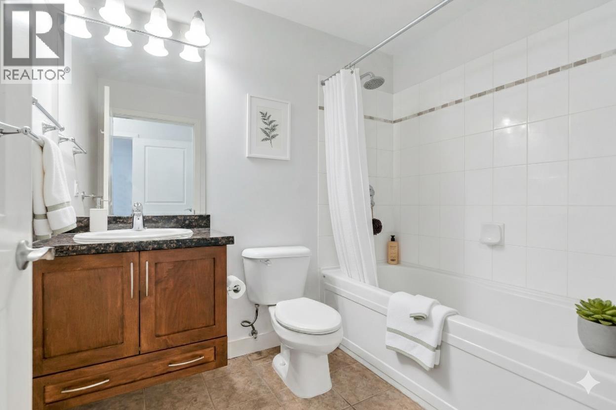 #210-1375 VIEW Crescent, Delta