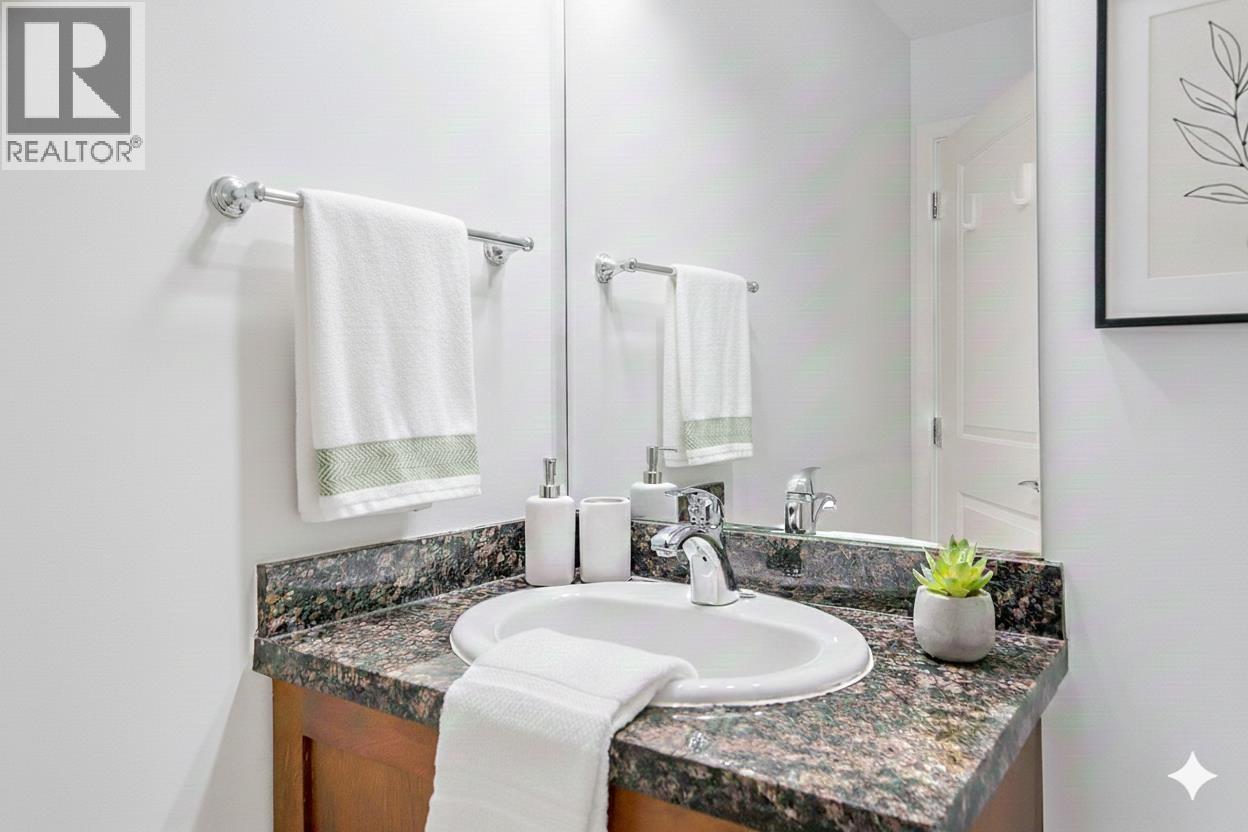 #210-1375 VIEW Crescent, Delta