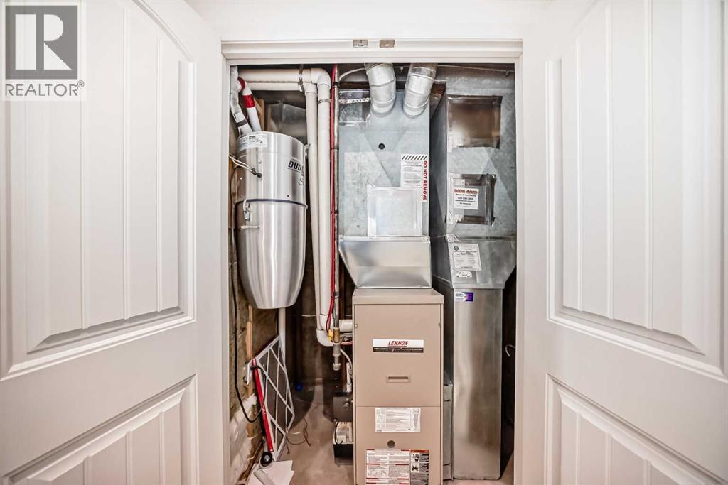 Single Family House Bungalow for Sale in  A Street NE Renfrew Calgary 