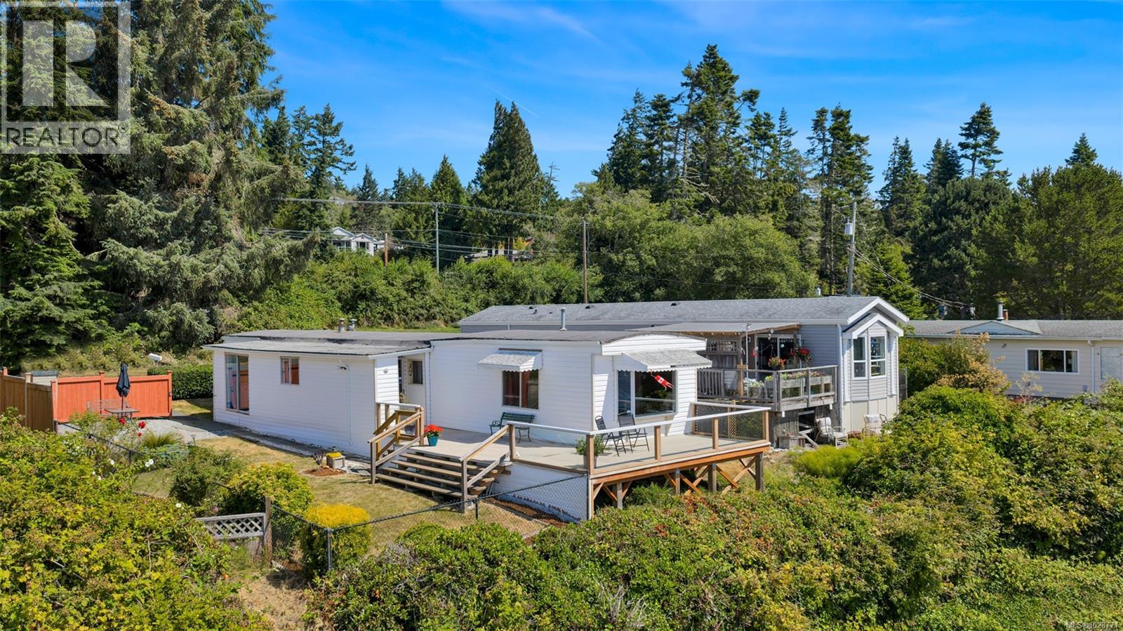 18 8177 West Coast Road, Sooke