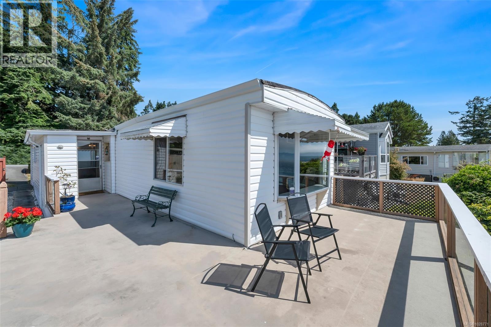 18 8177 West Coast Road, Sooke