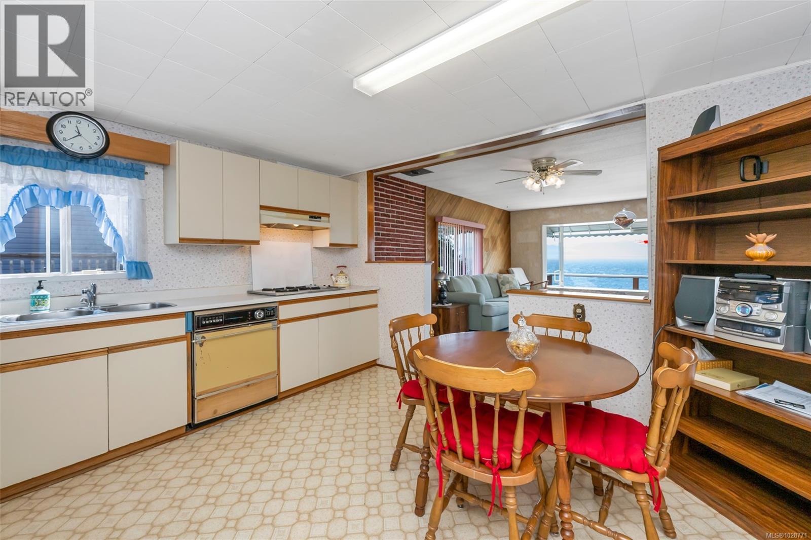 18 8177 West Coast Road, Sooke