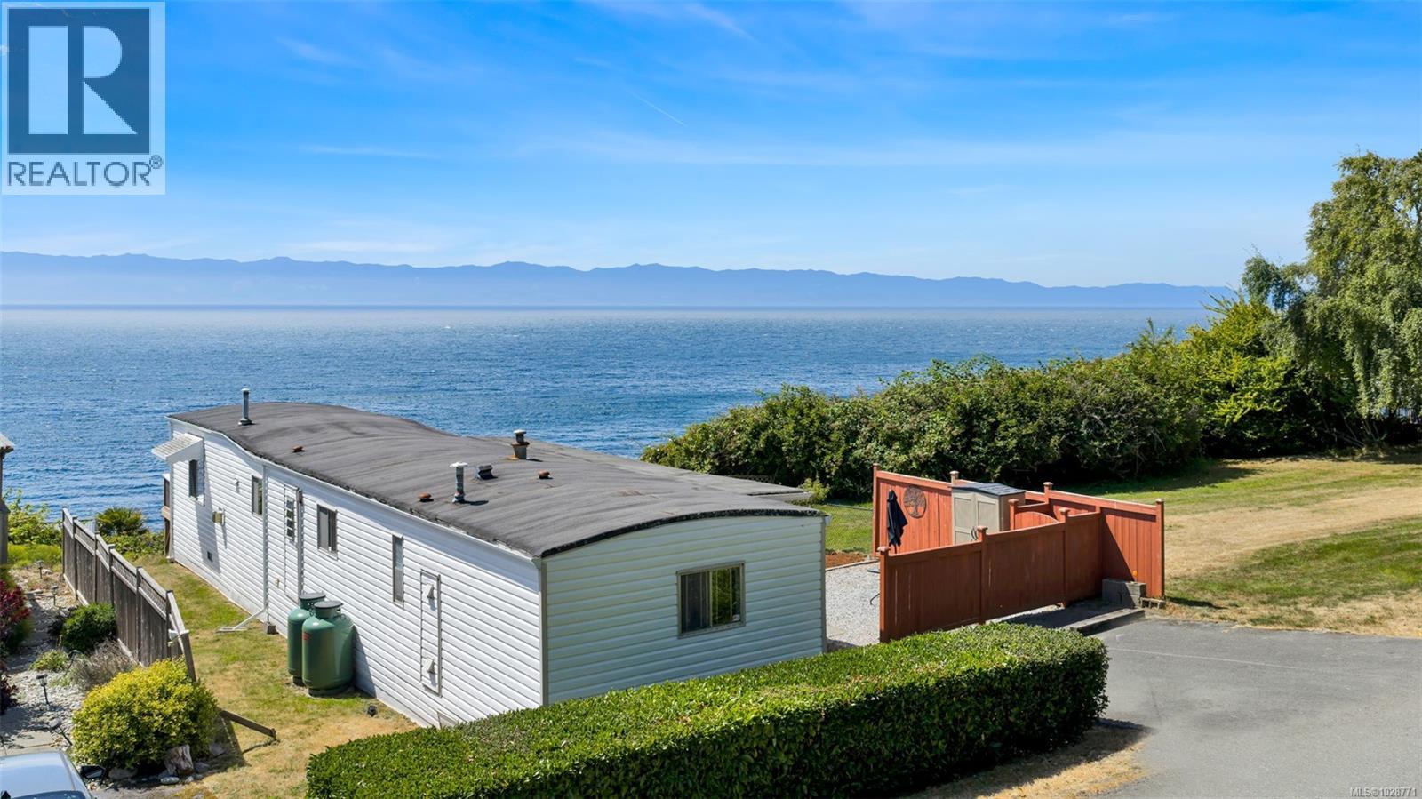 18 8177 West Coast Road, Sooke