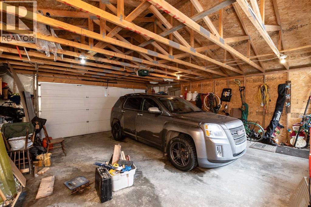 10 Hawthorne Way, Penhold