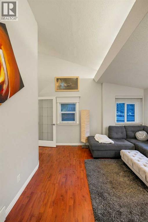 Single Family House Bungalow for Sale in   Avenue NE Renfrew Calgary 