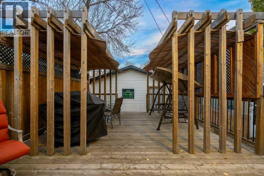 Single Family House Bungalow for Sale in   Avenue NE Renfrew Calgary 