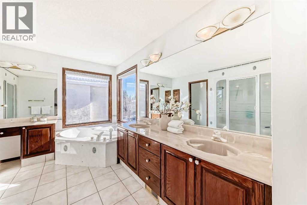 Single Family House for Sale in  Schiller Place NW Scenic Acres Calgary 