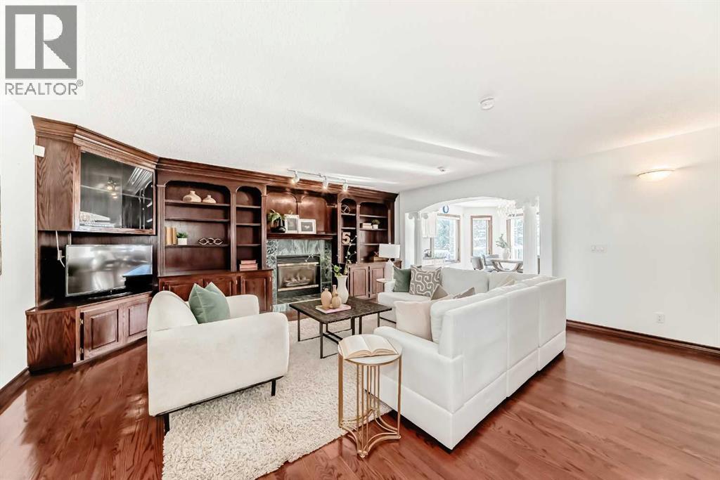 Single Family House for Sale in  Schiller Place NW Scenic Acres Calgary 