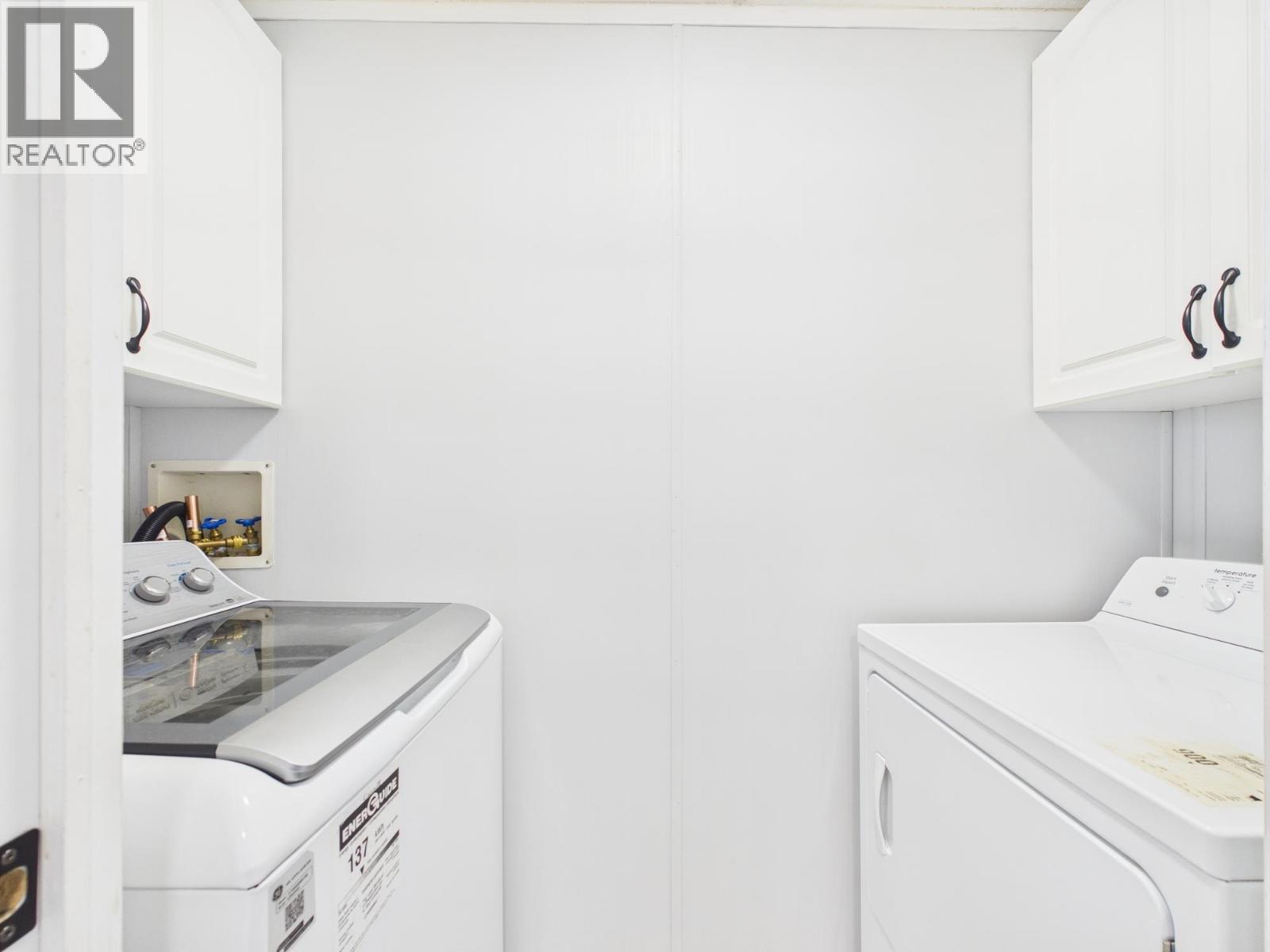 #39 997 CHILCOTIN 20 HIGHWAY - 20