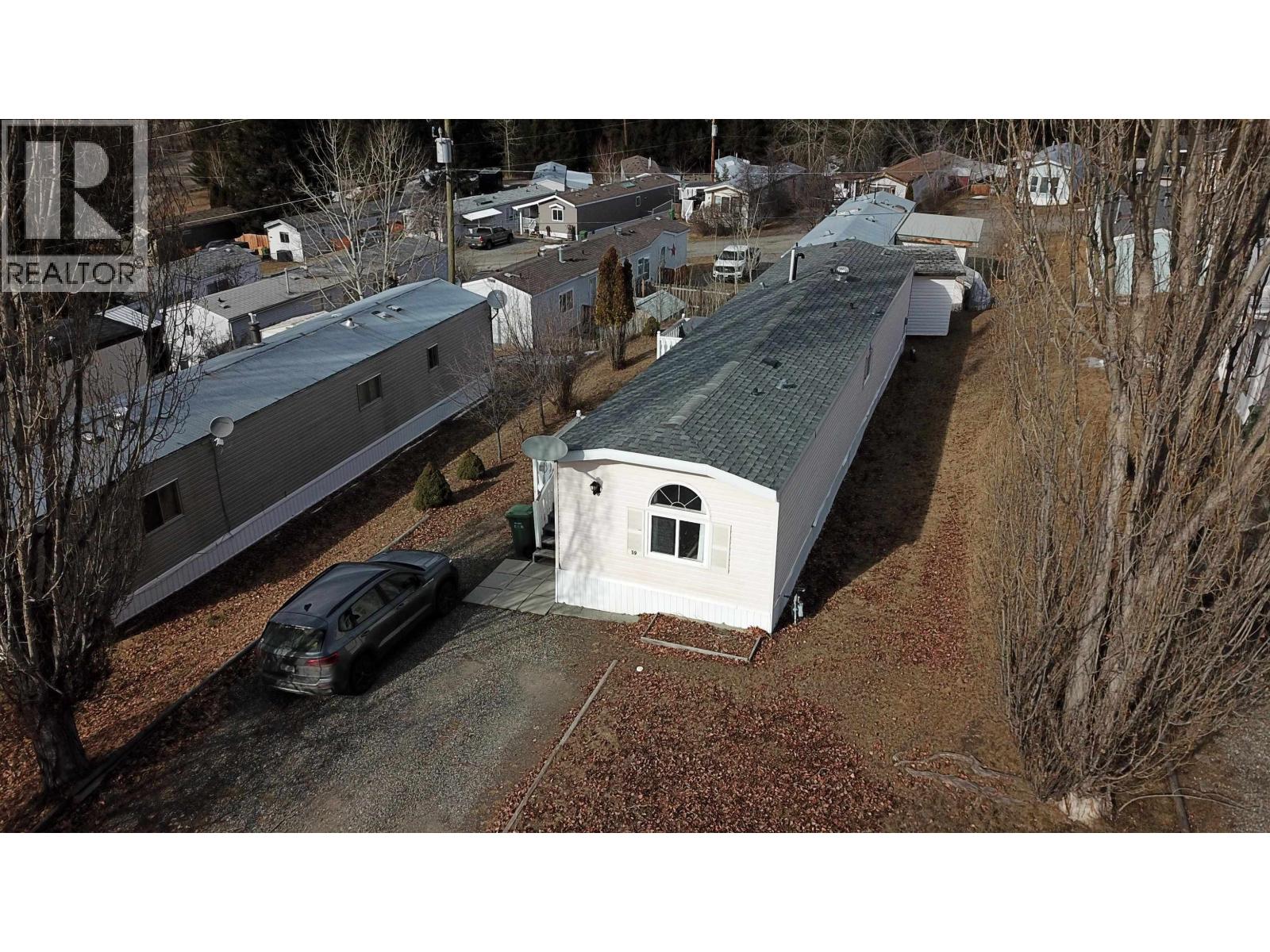 #39 997 CHILCOTIN 20 HIGHWAY - Image 3