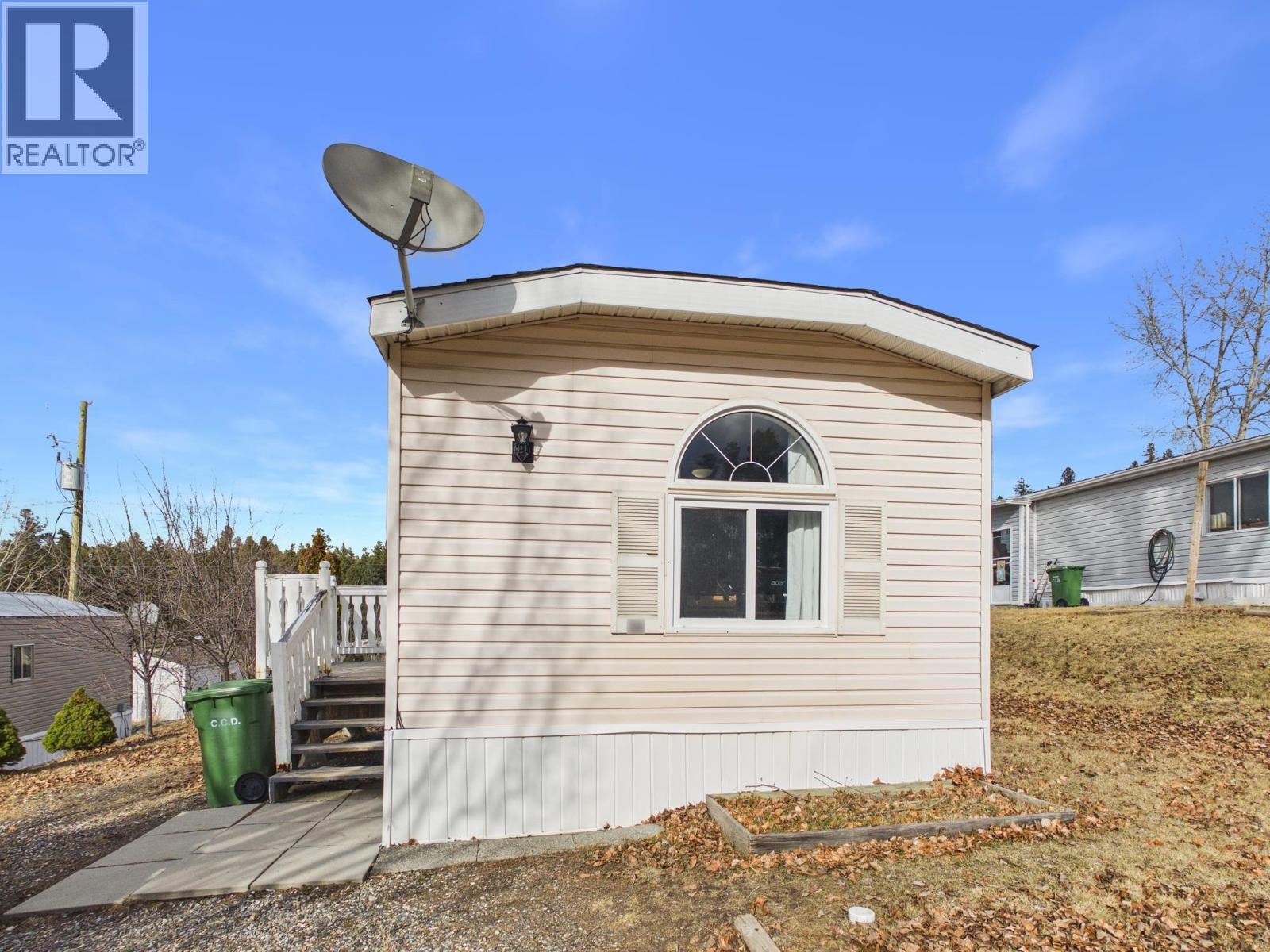 #39 997 CHILCOTIN 20 HIGHWAY - 5