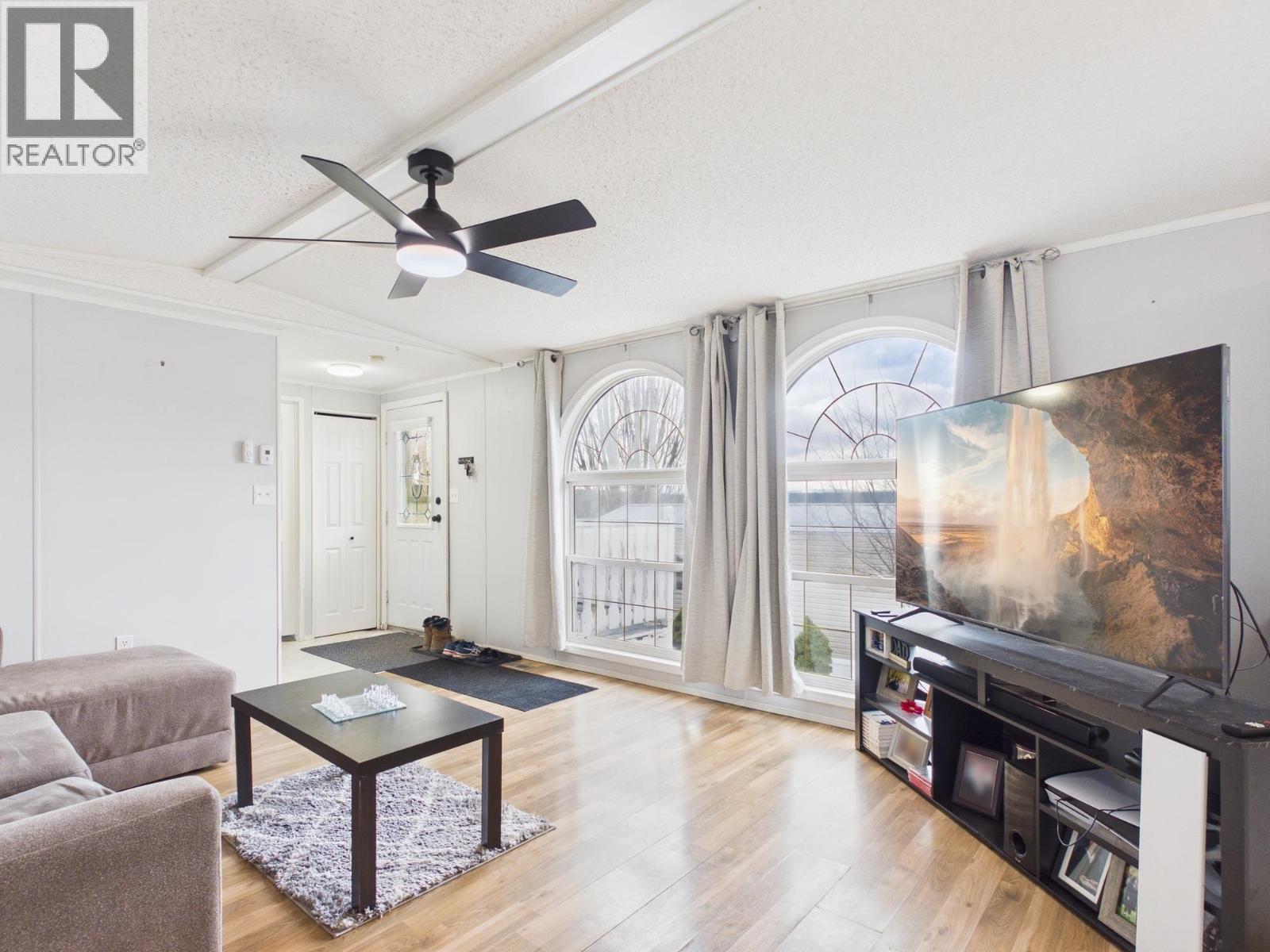 #39 997 CHILCOTIN 20 HIGHWAY - 9