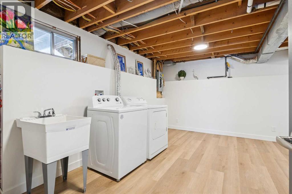 Single Family House Bi-level for Sale in  Braton Place SW Braeside Calgary 