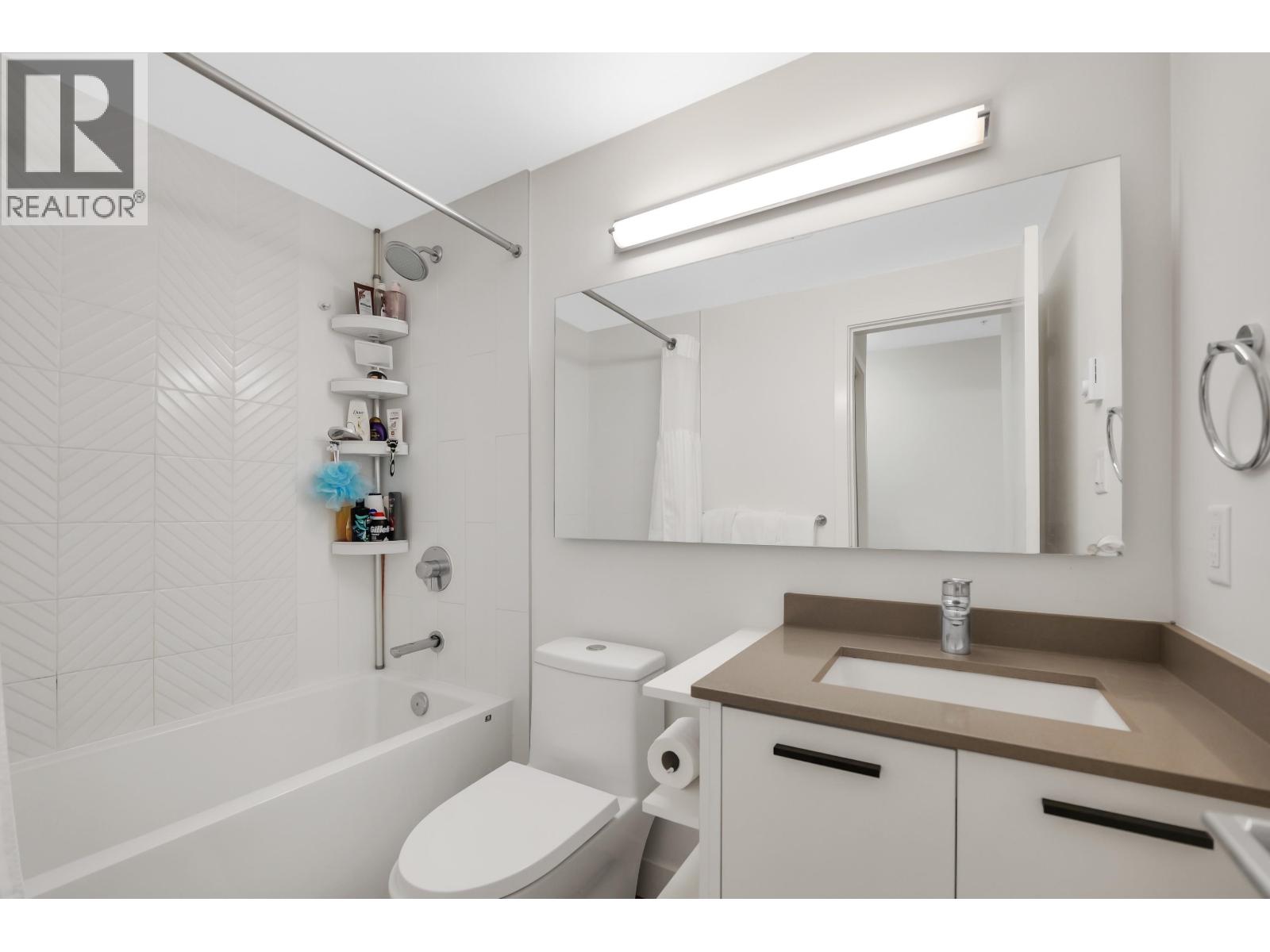 305 38013 THIRD AVENUE, Squamish