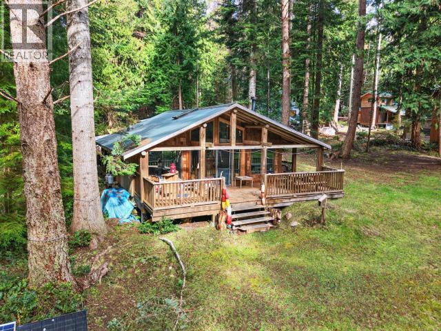 1229 TENNYSON RD, Savary Island